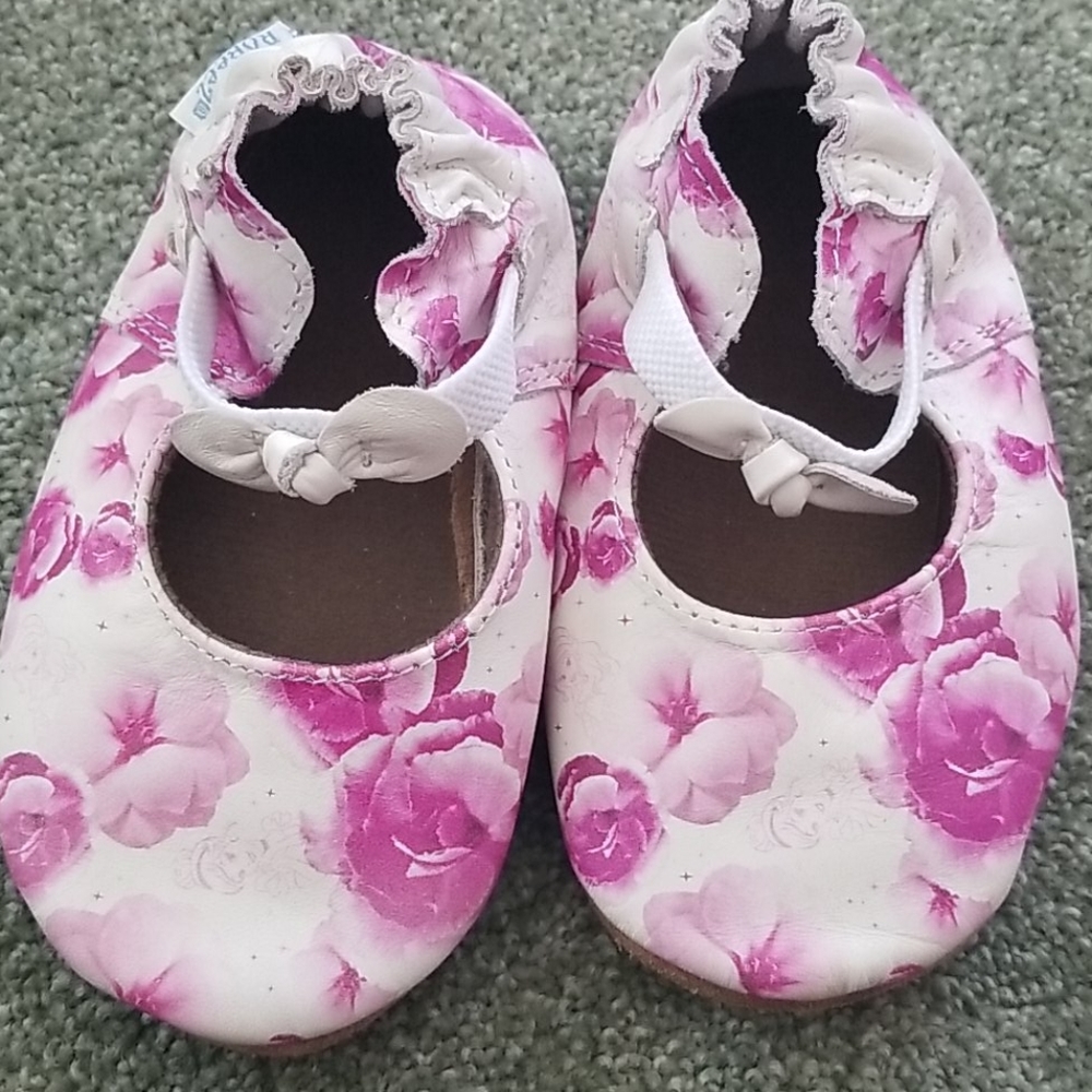 Robeez Disney Princess Shoes 12-18 months